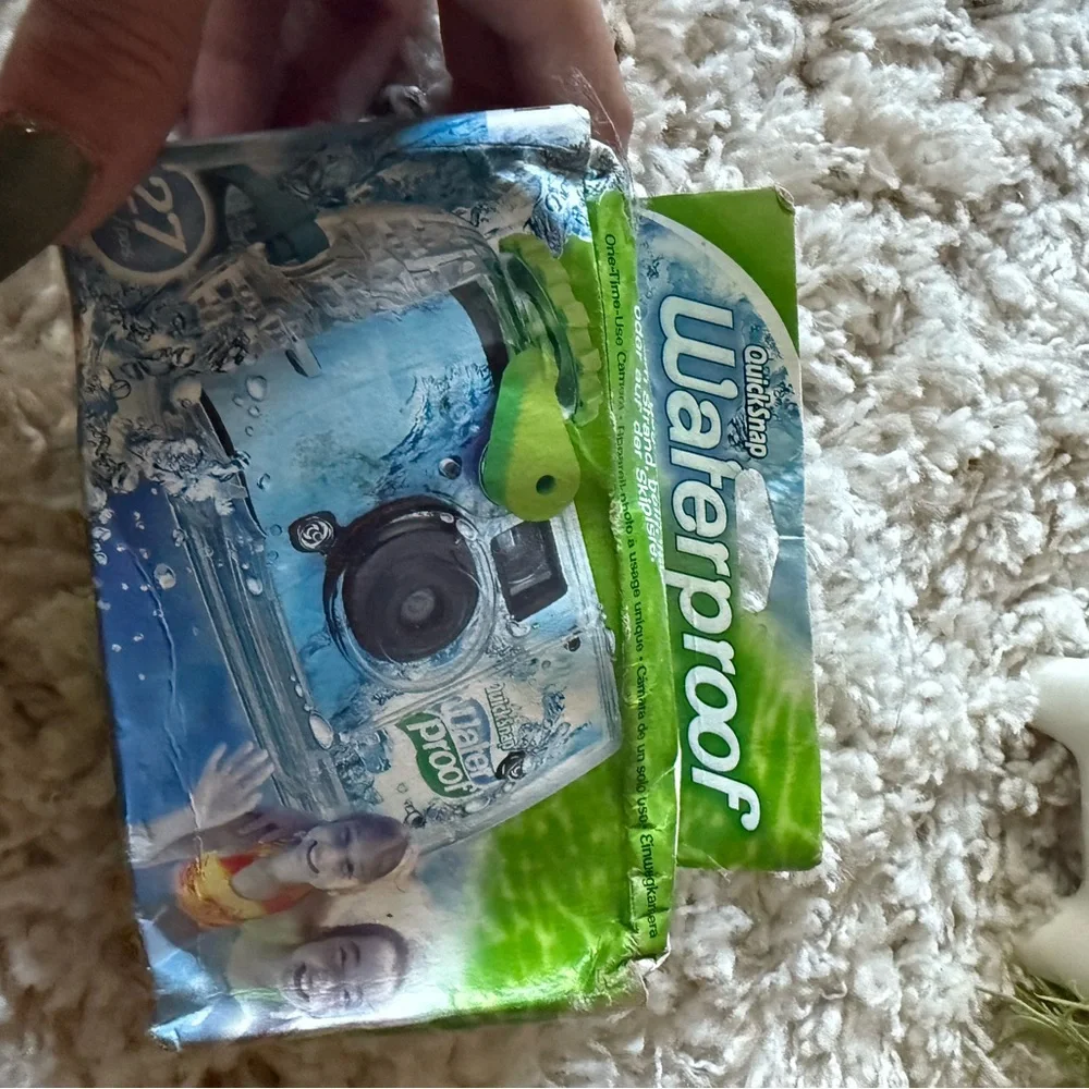 Fujifilm QuickSnap Waterproof Camera - Bold Green